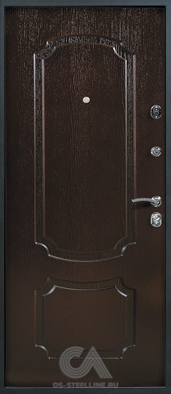 Металлическая дверь Триумф вуд для квартиры, вид изнутри