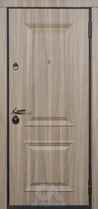 Металлическая дверь Британия для квартиры, вид снаружи